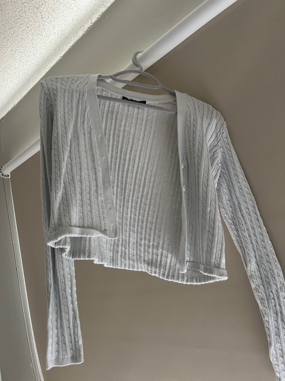 Brandy Melville White Cropped Cable Knit Cardigan